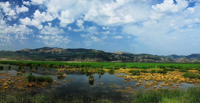 دریاچه زریوار